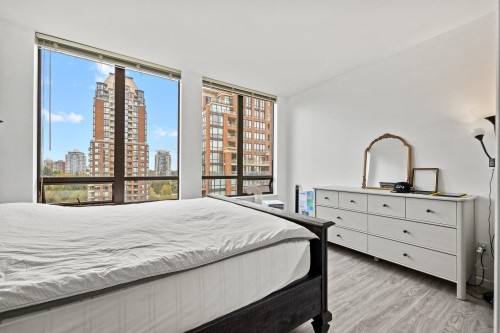 1802-6823 Station Hill Drive, Burnaby, BC 