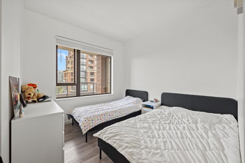 1802-6823 Station Hill Drive, Burnaby, BC 