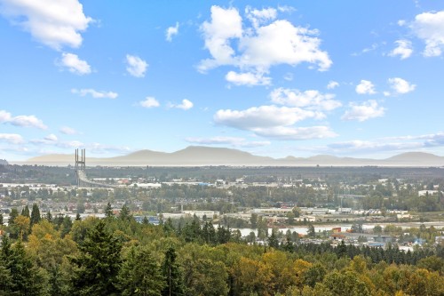 1802-6823 Station Hill Drive, Burnaby, BC 