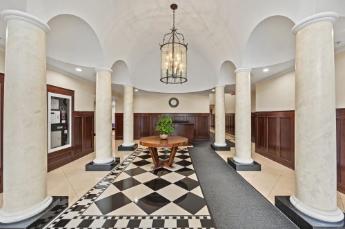 1802-6823 Station Hill Drive, Burnaby, BC 