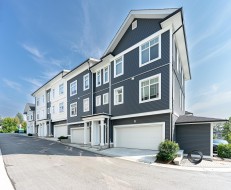 112-3489 Baycrest Avenue  Coquitlam, BC V3B 0T4