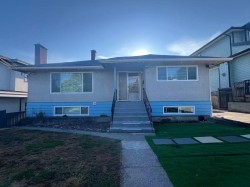 7789 Dow Avenue  Burnaby, BC V5J 3X7