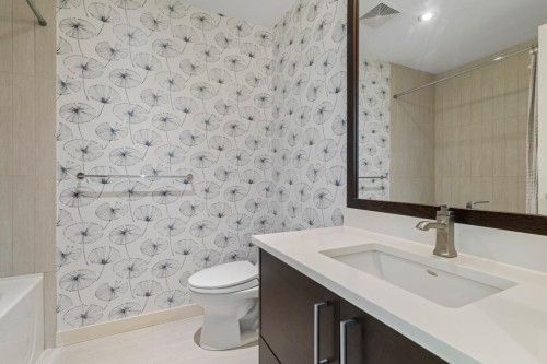 2168 8Th Avenue W, Vancouver, BC 