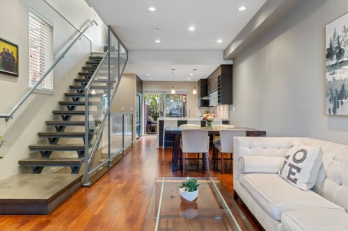 2168 8Th Avenue W, Vancouver, BC 