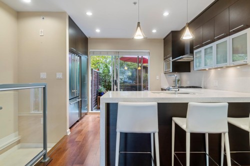 2168 8Th Avenue W, Vancouver, BC 