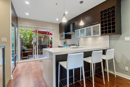 2168 8Th Avenue W, Vancouver, BC 