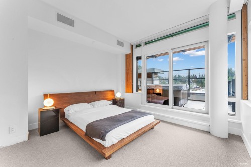 1002-6707 Nelson Avenue, West Vancouver, BC 