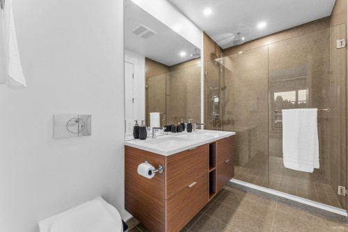 1002-6707 Nelson Avenue, West Vancouver, BC 
