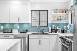 5709 Owl Court  North Vancouver, BC V7R 4V1