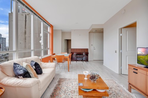 1403-120 16Th Street W, North Vancouver, BC 