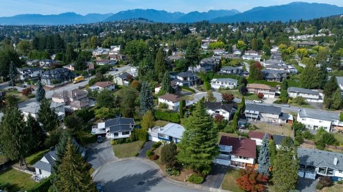 3345 Cardinal Drive, Burnaby, BC 