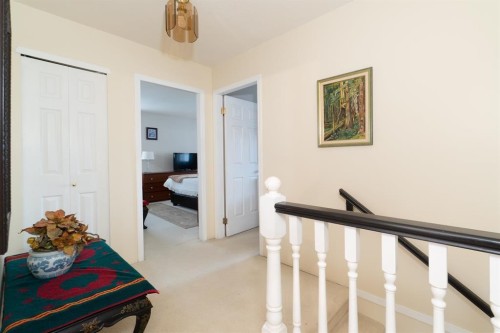 100 Kensington Road E, North Vancouver, BC 