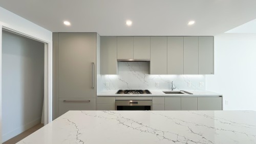 205-1331 Marine Drive, West Vancouver, BC 