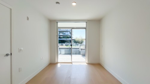 205-1331 Marine Drive, West Vancouver, BC 