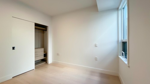 205-1331 Marine Drive, West Vancouver, BC 