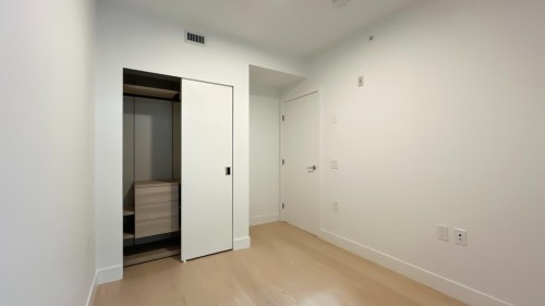 205-1331 Marine Drive, West Vancouver, BC 