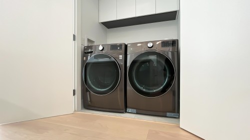 205-1331 Marine Drive, West Vancouver, BC 