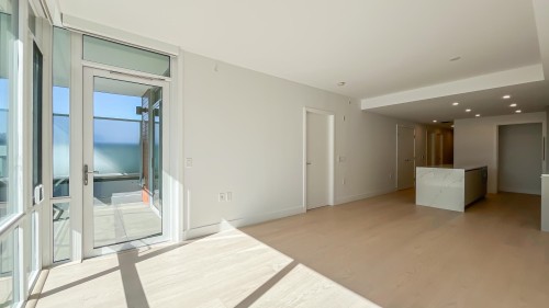 205-1331 Marine Drive, West Vancouver, BC 