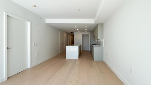 205-1331 Marine Drive, West Vancouver, BC 