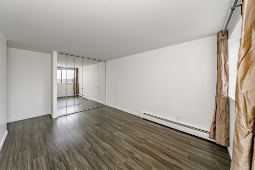 302-225 Sixth Street, New Westminster, BC 