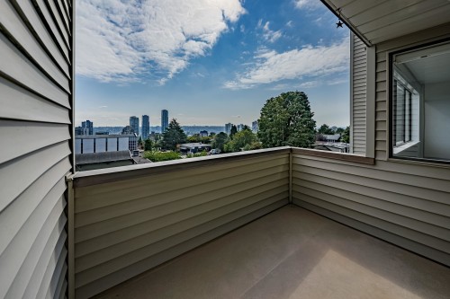 302-225 Sixth Street, New Westminster, BC 