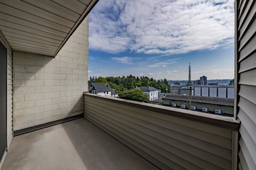 302-225 Sixth Street, New Westminster, BC 