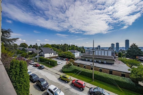 302-225 Sixth Street, New Westminster, BC 