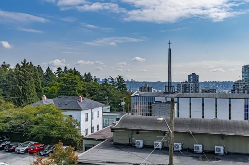 302-225 Sixth Street, New Westminster, BC 