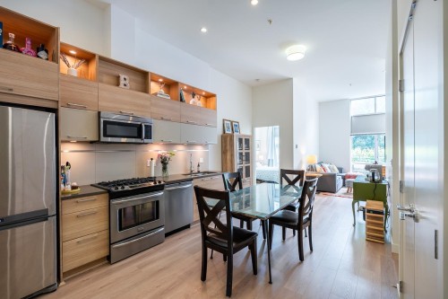 6-9150 University High Street, Burnaby, BC 