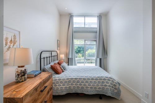 6-9150 University High Street, Burnaby, BC 