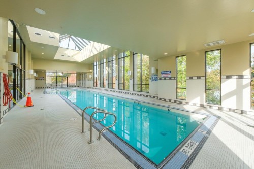 702-4250 Dawson Street, Burnaby, BC 