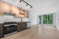 402-1100 Clarke Road  Port Moody, BC V3H 0N3