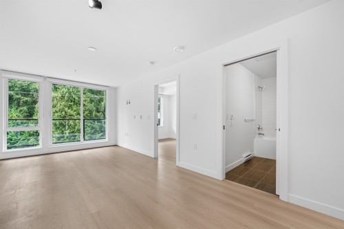 402-1100 Clarke Road, Port Moody, BC 