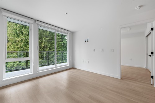 402-1100 Clarke Road, Port Moody, BC 