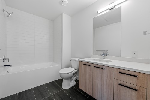 402-1100 Clarke Road, Port Moody, BC 