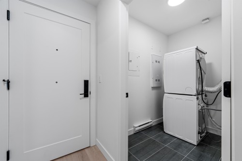 402-1100 Clarke Road, Port Moody, BC 