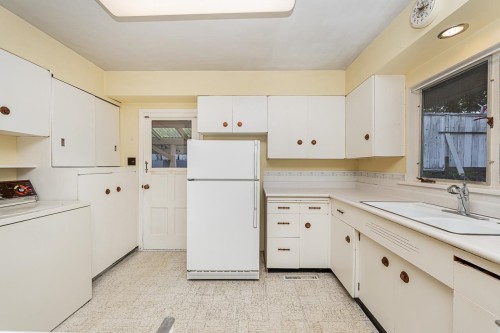 723 Handsworth Road, North Vancouver, BC 