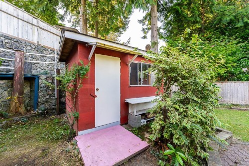 723 Handsworth Road, North Vancouver, BC 