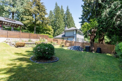 4370 Mountain Highway, North Vancouver, BC 