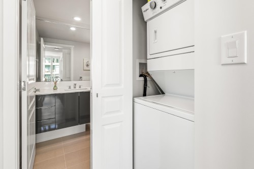 2401-3100 Windsor Gate, Coquitlam, BC 