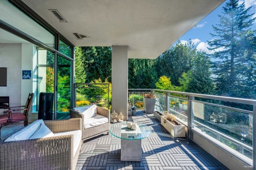 401-3315 Cypress Place, West Vancouver, BC 