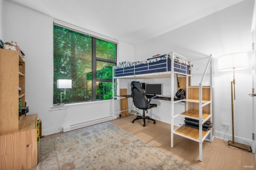 401-3315 Cypress Place, West Vancouver, BC 