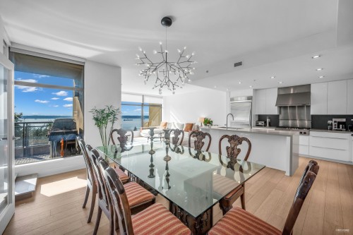 401-3315 Cypress Place, West Vancouver, BC 