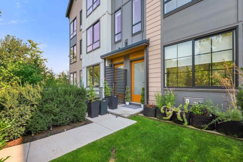 38053 Helm Way, Squamish, BC 