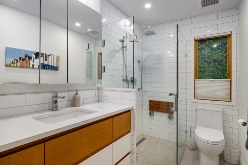 4615 Woodgreen Drive, West Vancouver, BC 