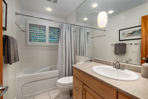 4615 Woodgreen Drive, West Vancouver, BC 