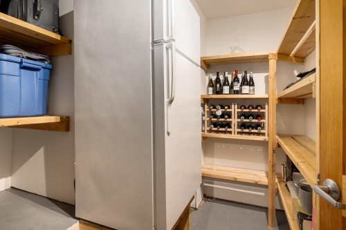 4615 Woodgreen Drive, West Vancouver, BC 