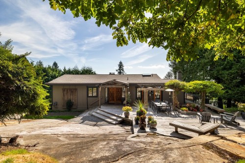 4615 Woodgreen Drive, West Vancouver, BC 
