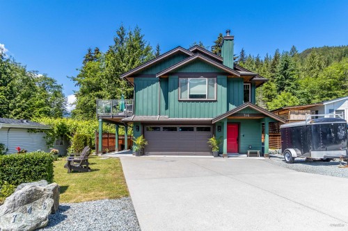 746 Upper Crescent, Squamish, BC 
