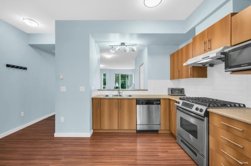 51-9229 University Crescent, Burnaby, BC 